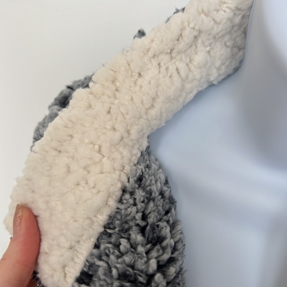 Fuzzy vest size M - Picture 5 of 6